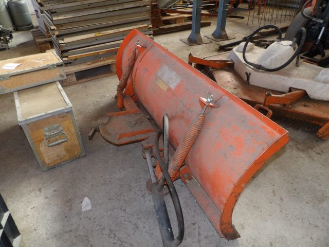 413346-28 Kubota B7100 with gear (rope object)
