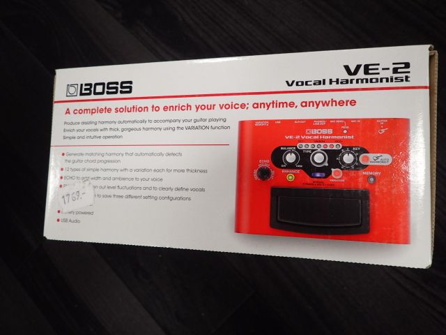 400567-2 Boss VE-2 Vocal Harmonizer