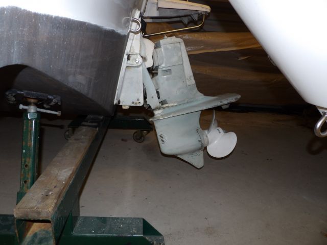 413416-7 Bayliner Capri 5.0L V8-87