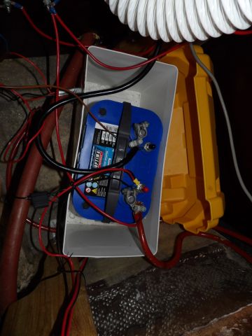 413416-19 Bayliner Capri 5.0L V8-87