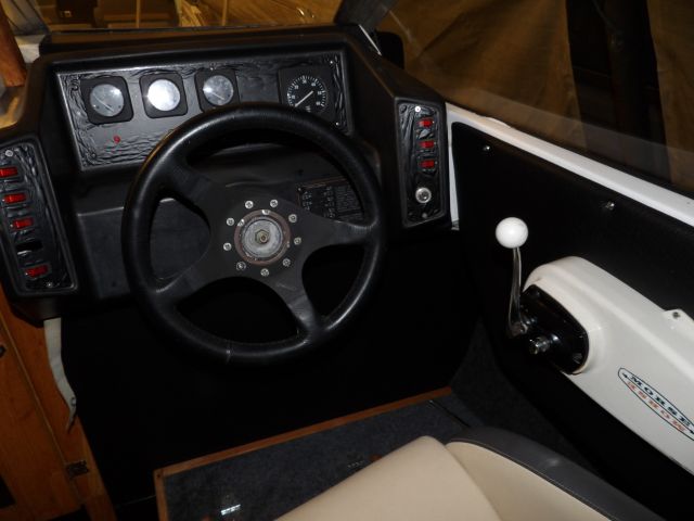 413416-23 Bayliner Capri 5.0L V8-87