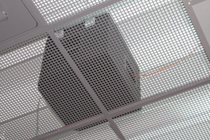 429512-27 Larm, ljud- och ljusutrustning från skobutik i Stockholm