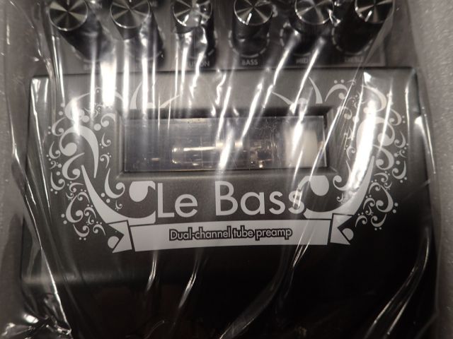 400639-4 Two Notes Le Bass Dual Channel Preamp