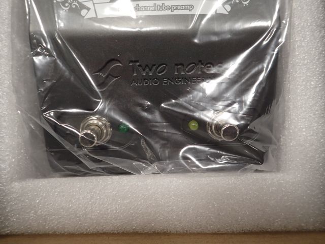 400639-5 Two Notes Le Bass Dual Channel Preamp