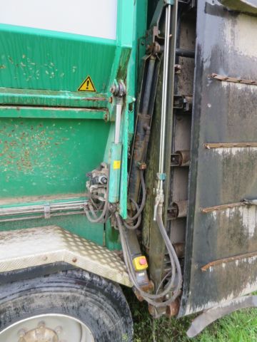 413681-16 KOMPTECH Jumbo  screener -2007