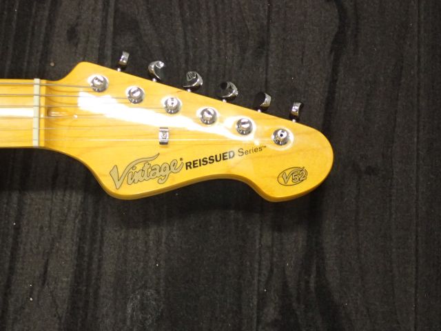 400677-4 Electric Guitar Vintage Reissued v52