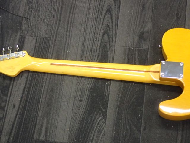 400677-8 Electric Guitar Vintage Reissued v52