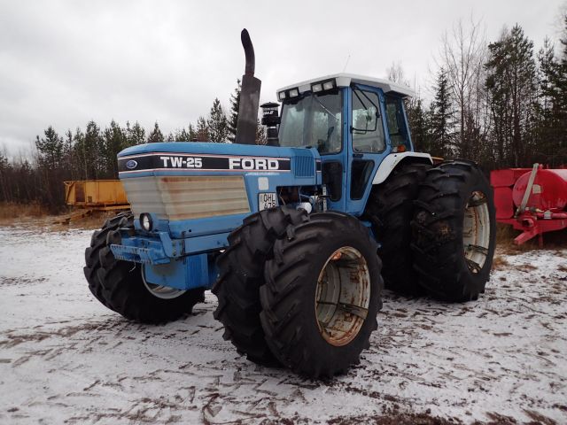 402873-1 FORD TW-25 Reg: OHL478