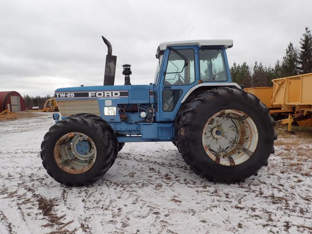 402873-8 FORD TW-25 Reg: OHL478