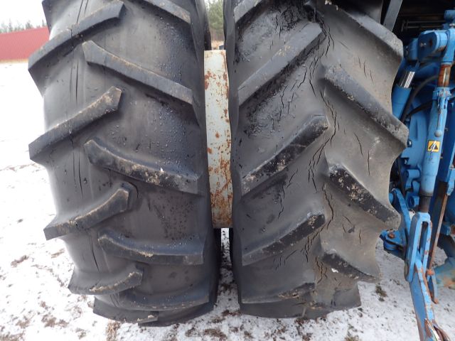 402873-12 FORD TW-25 Reg: OHL478