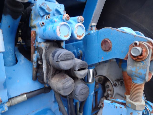 402873-33 FORD TW-25 Reg: OHL478