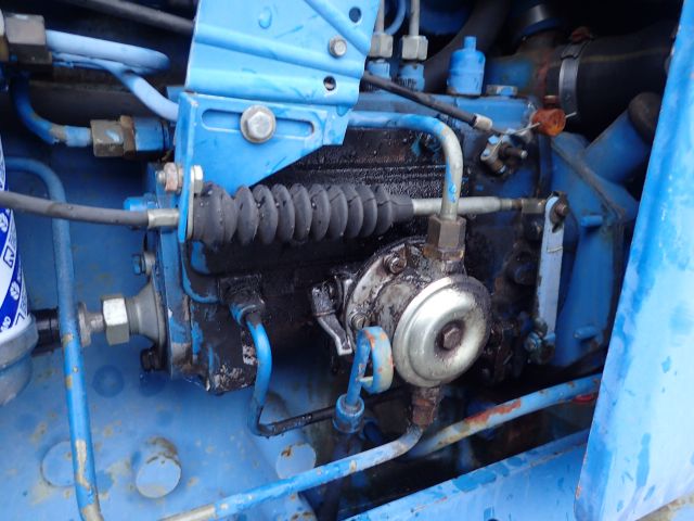 402873-48 FORD TW-25 Reg: OHL478