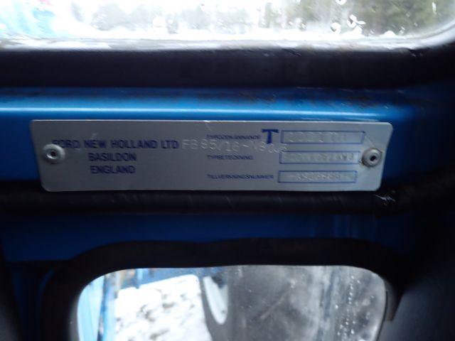 402873-65 FORD TW-25 Reg: OHL478
