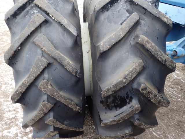 402876-10 FORD 8730 Reg: DML464