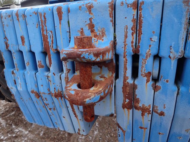 402876-20 FORD 8730 Reg: DML464