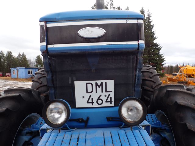 402876-22 FORD 8730 Reg: DML464