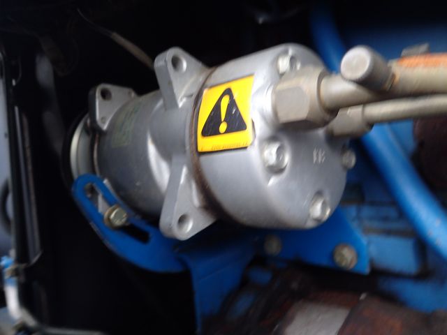 402876-31 FORD 8730 Reg: DML464