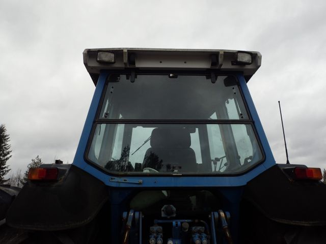 402876-34 FORD 8730 Reg: DML464