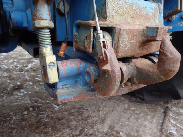 402876-41 FORD 8730 Reg: DML464
