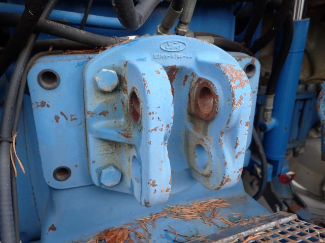 402876-43 FORD 8730 Reg: DML464