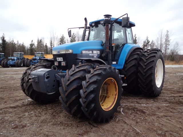 402880-1 NEW HOLLAND 8670 Reg: AGO388