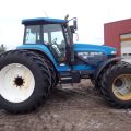 402880-4 NEW HOLLAND 8670 Reg: AGO388