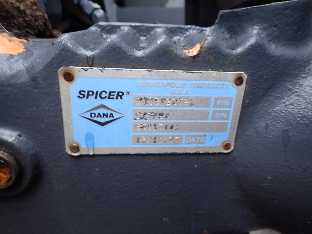 402880-25 NEW HOLLAND 8670 Reg: AGO388