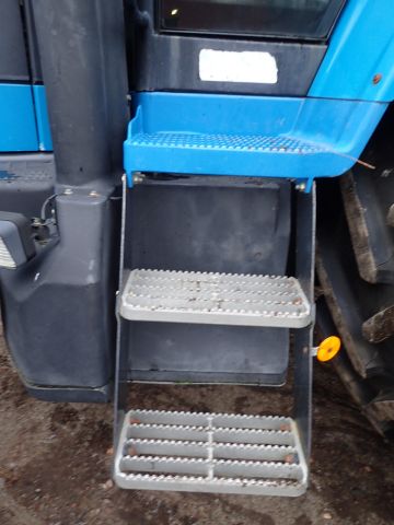 402880-30 NEW HOLLAND 8670 Reg: AGO388