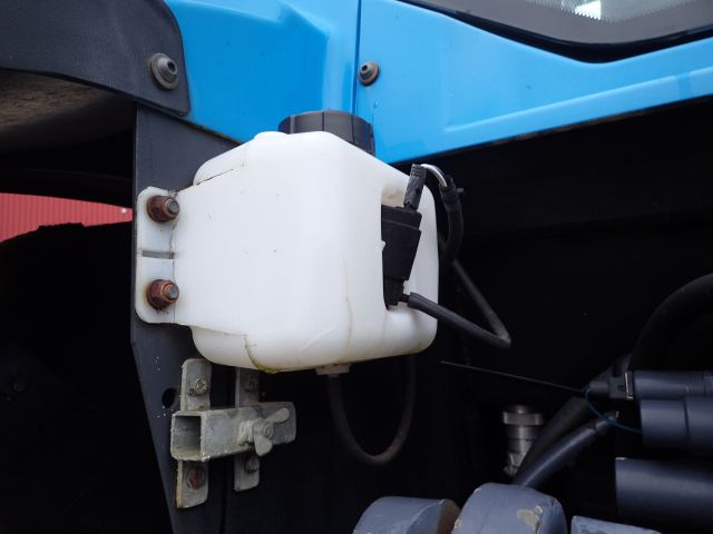 402880-48 NEW HOLLAND 8670 Reg: AGO388
