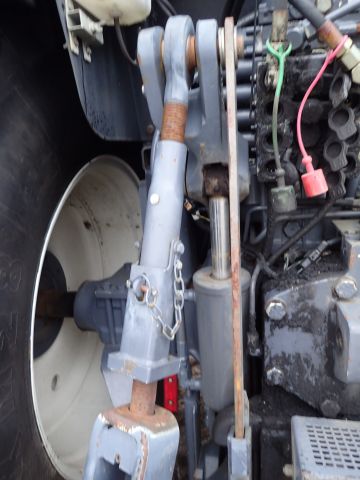 402880-51 NEW HOLLAND 8670 Reg: AGO388