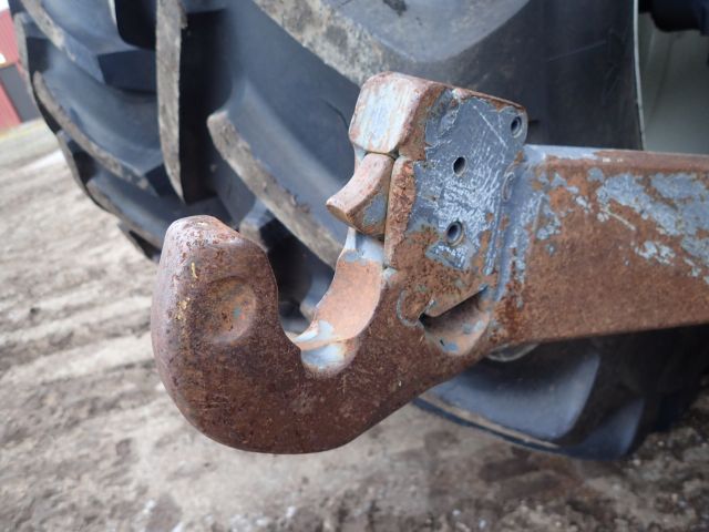 402880-53 NEW HOLLAND 8670 Reg: AGO388