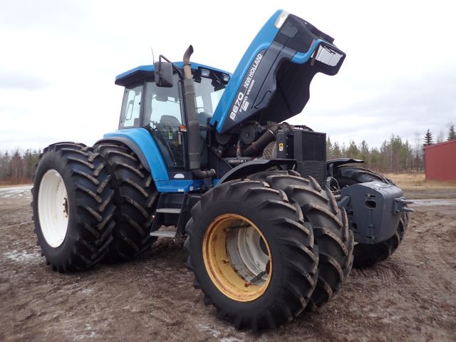 402880-58 NEW HOLLAND 8670 Reg: AGO388