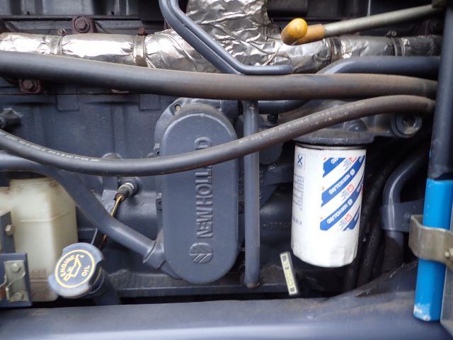 402880-66 NEW HOLLAND 8670 Reg: AGO388