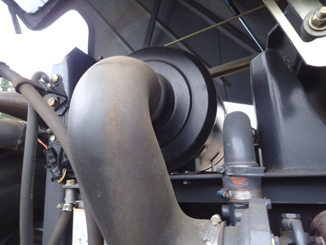 402880-70 NEW HOLLAND 8670 Reg: AGO388