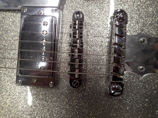 402858-6 Electric guitar Ibanez, Paul Stanley silver