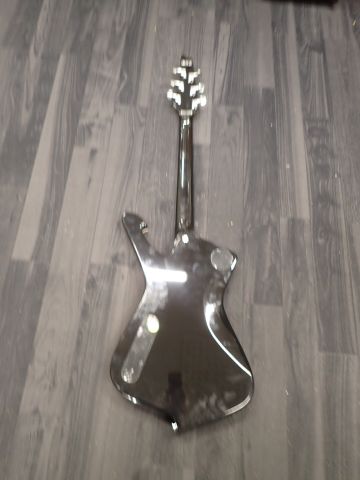 402858-9 Electric guitar Ibanez, Paul Stanley silver