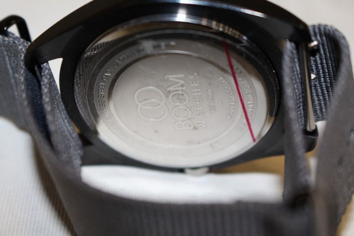 424374-12 Klocka Triwa, Skala, Inklusive frakt