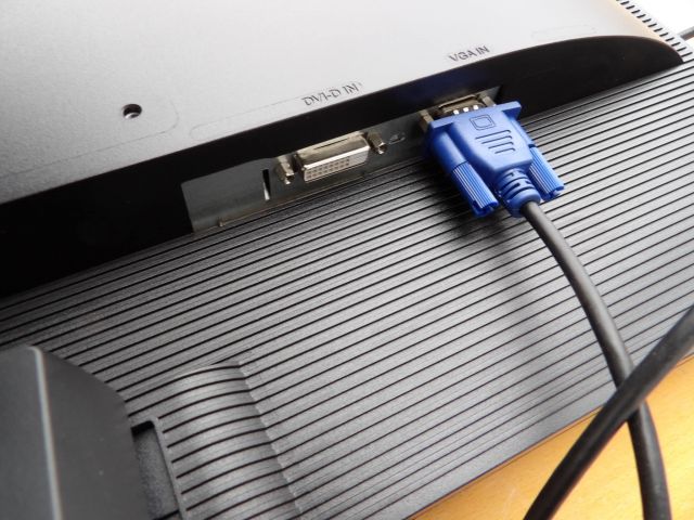 415318-5 2 pcs Computer Monitors Acer & Benq