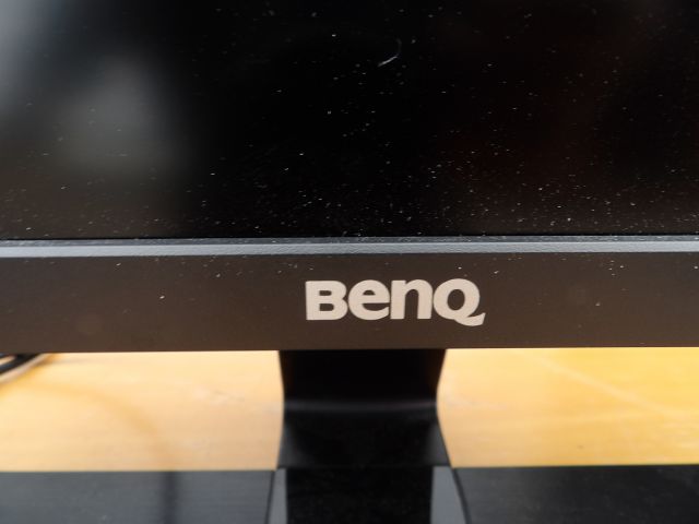 415318-6 2 pcs Computer Monitors Acer & Benq