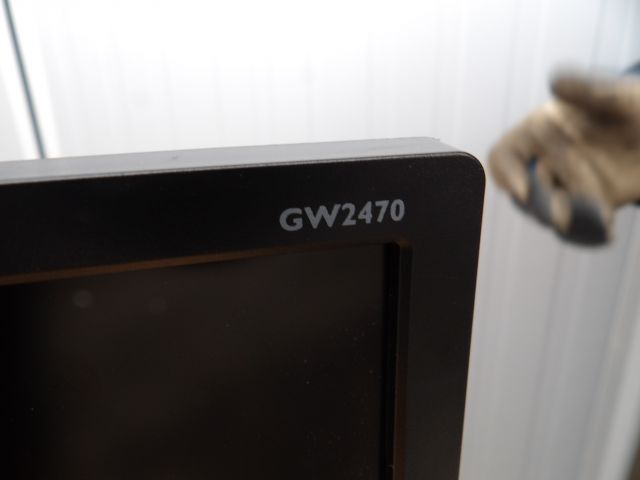 415318-8 2 pcs Computer Monitors Acer & Benq