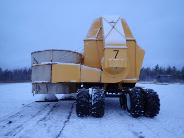 402887-6 RAUSSI Trailer