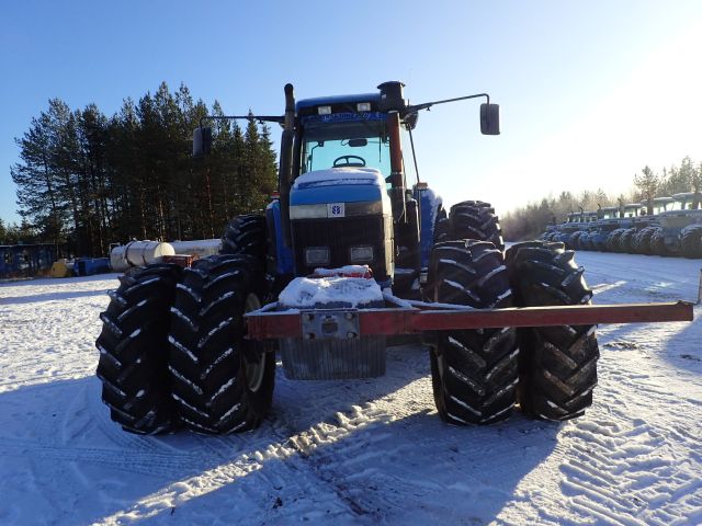 402877-2 NEW HOLLAND 8670 Reg: CHU840