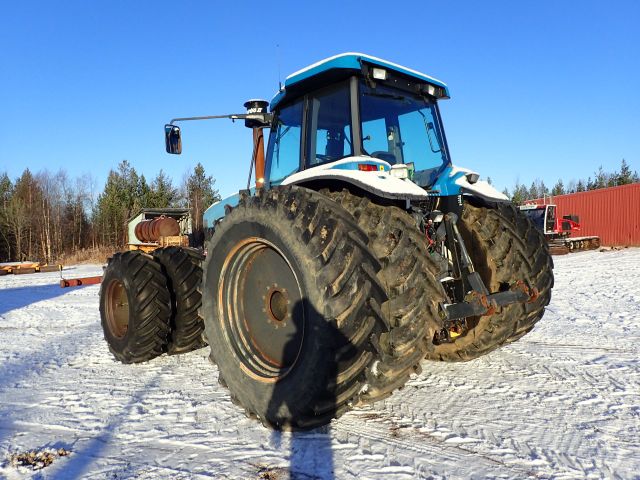 402877-7 NEW HOLLAND 8670 Reg: CHU840