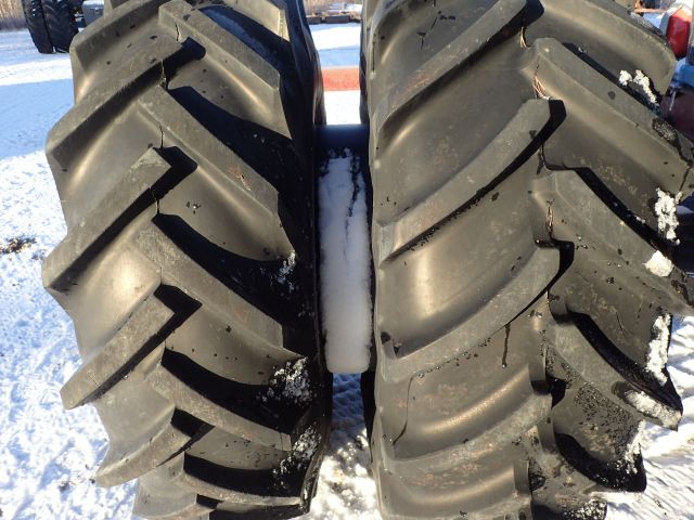 402877-10 NEW HOLLAND 8670 Reg: CHU840