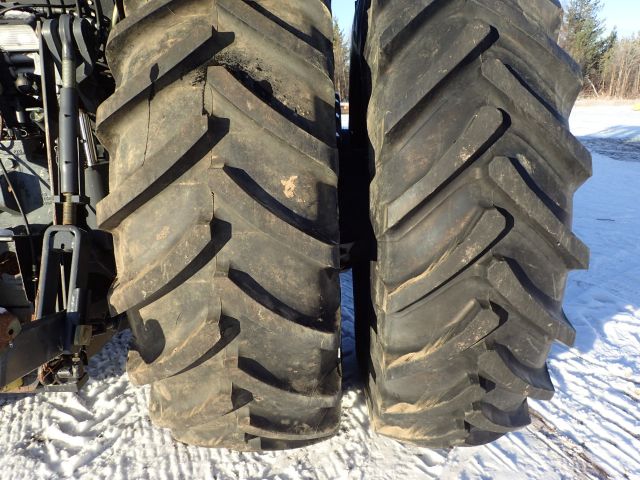 402877-14 NEW HOLLAND 8670 Reg: CHU840