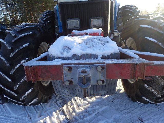 402877-17 NEW HOLLAND 8670 Reg: CHU840