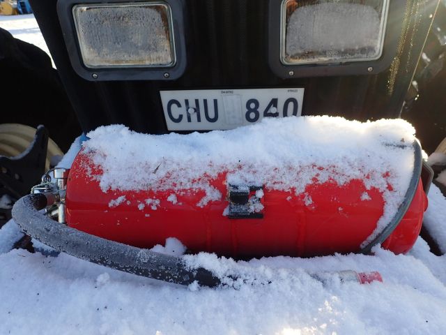 402877-19 NEW HOLLAND 8670 Reg: CHU840