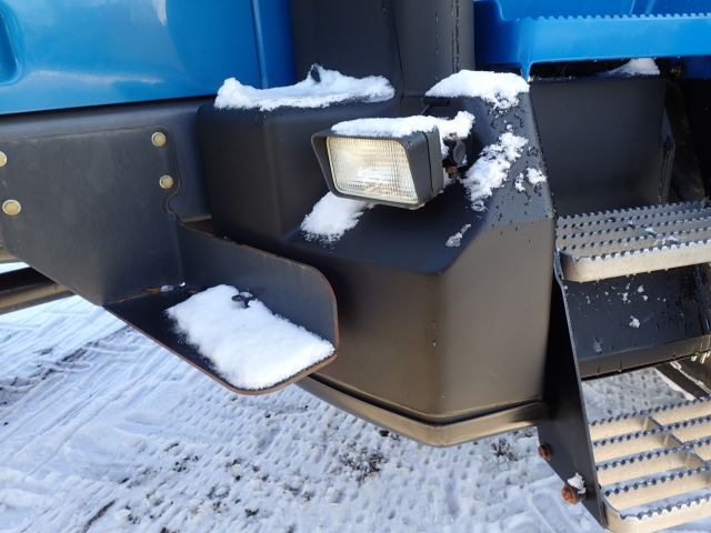 402877-27 NEW HOLLAND 8670 Reg: CHU840