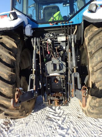 402877-31 NEW HOLLAND 8670 Reg: CHU840