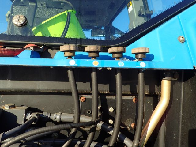 402877-38 NEW HOLLAND 8670 Reg: CHU840